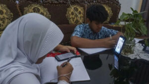 Pakar Nilai Pembelajaran Hibrid Kurang Tepat untuk Semua Kondisi Pendidikan